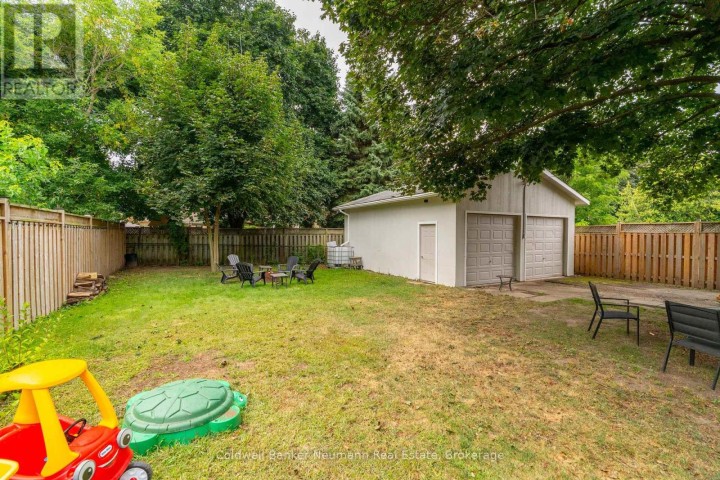 Photo 47 at 194 N Dundas Street, Cambridge