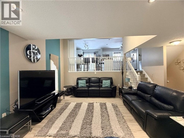 Photo 4 at 15 Gees Way, Woodland Park / Cambrian Hills, Cambridge