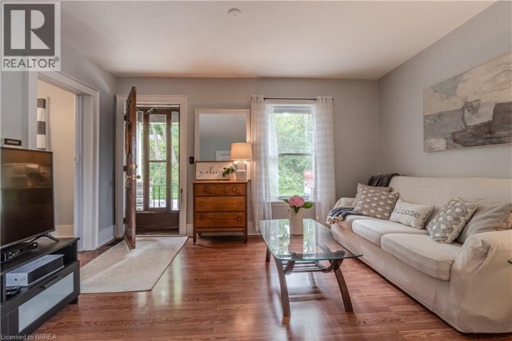 Photo 10 at 182 Durham Street, East Ward, Brantford