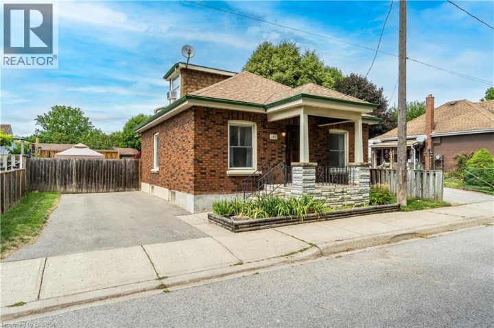 Photo 2 at 182 Durham Street, East Ward, Brantford