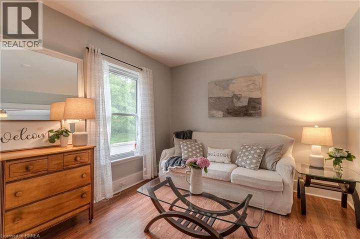 Photo 6 at 182 Durham Street, East Ward, Brantford