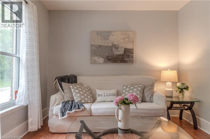 Photo 8 at 182 Durham Street, East Ward, Brantford