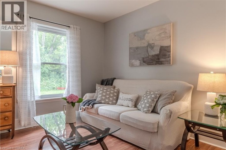 Photo 9 at 182 Durham Street, East Ward, Brantford