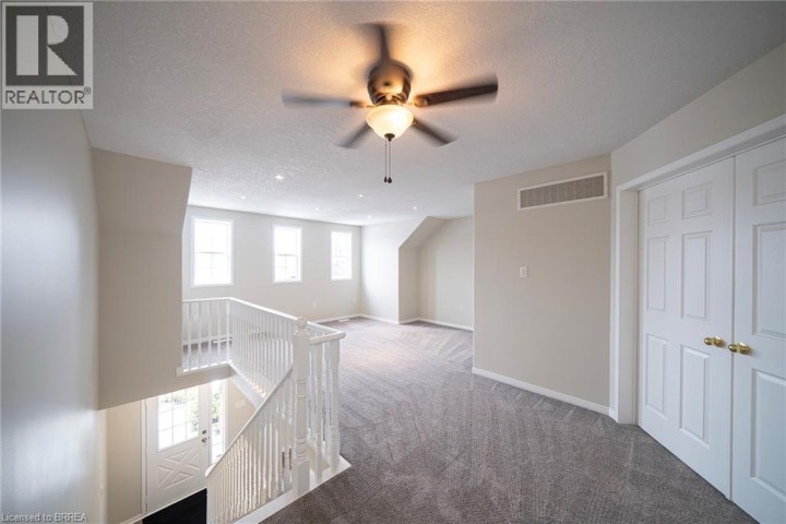 Photo 15 at 12 Gaydon Way, Empire, Brantford