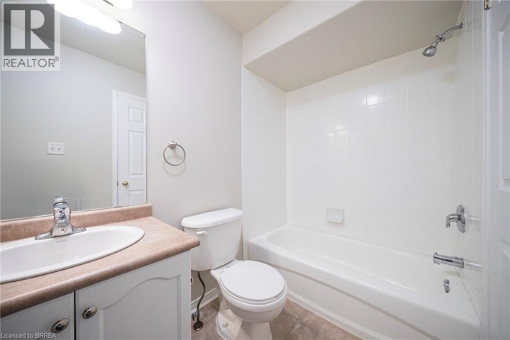 Photo 19 at 12 Gaydon Way, Empire, Brantford