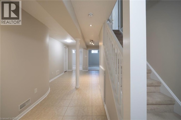 Photo 25 at 12 Gaydon Way, Empire, Brantford