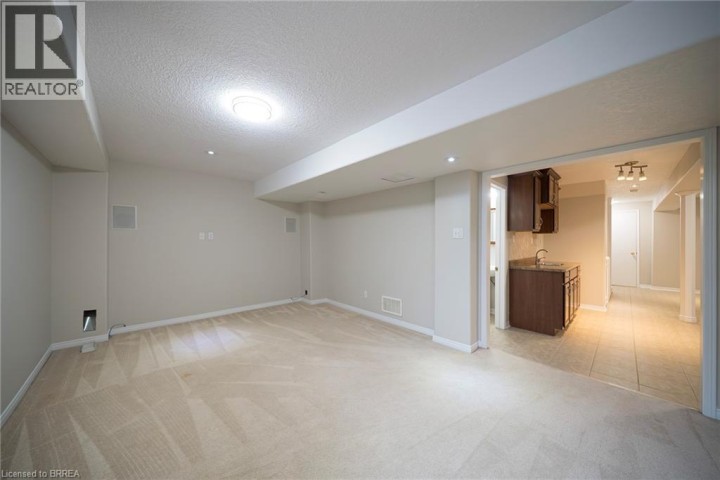 Photo 32 at 12 Gaydon Way, Empire, Brantford