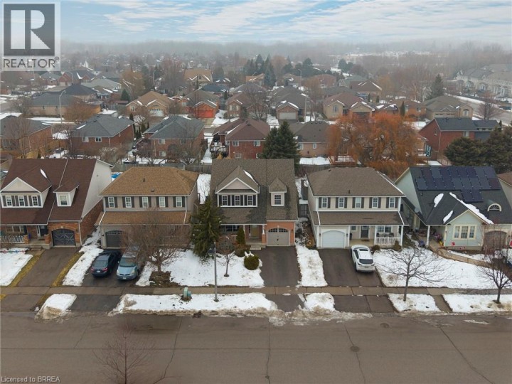 Photo 37 at 12 Gaydon Way, Empire, Brantford