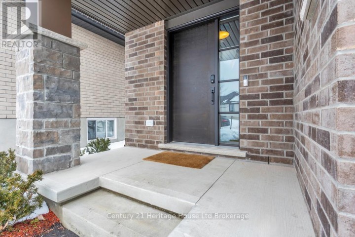 Photo 3 at 33 Martin Street, Tillsonburg