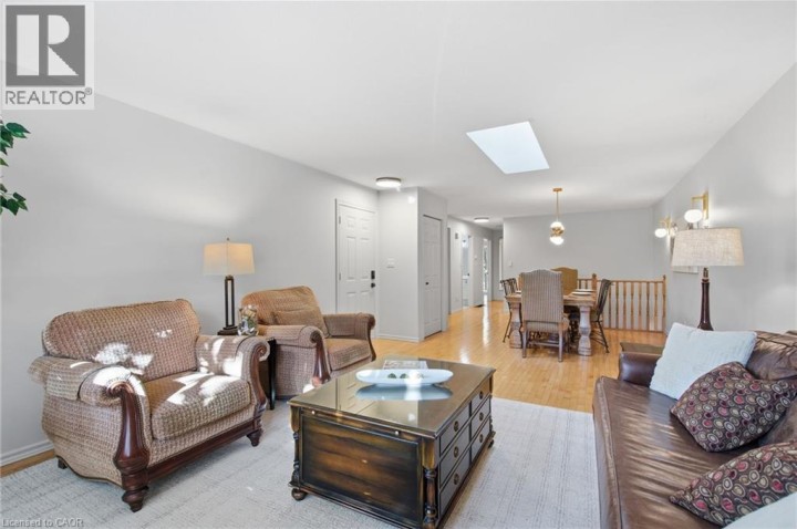 Photo 7 at 25 - 229 Lynden Road, Lynden Hills, Brantford