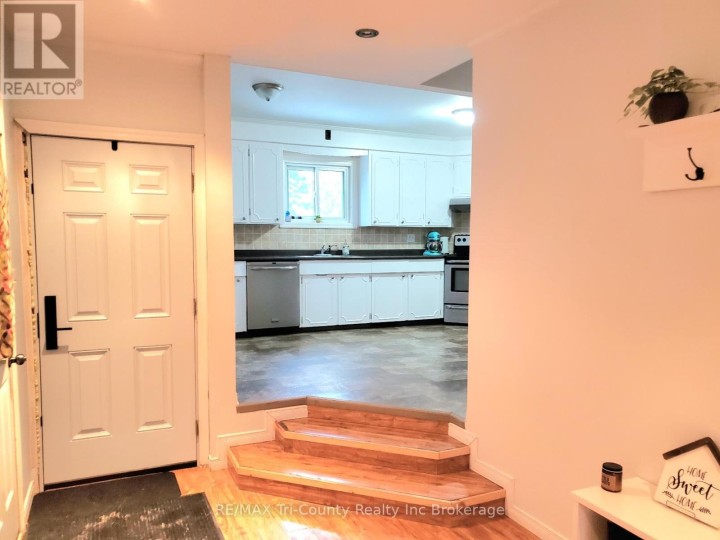 Photo 2 at 52 W North Street, Tillsonburg