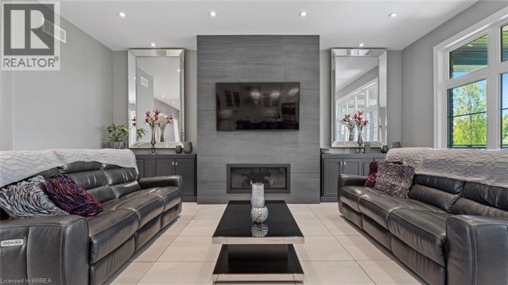 Photo 10 at 41 Ruijs Boulevard, Tutela Heights, Brantford