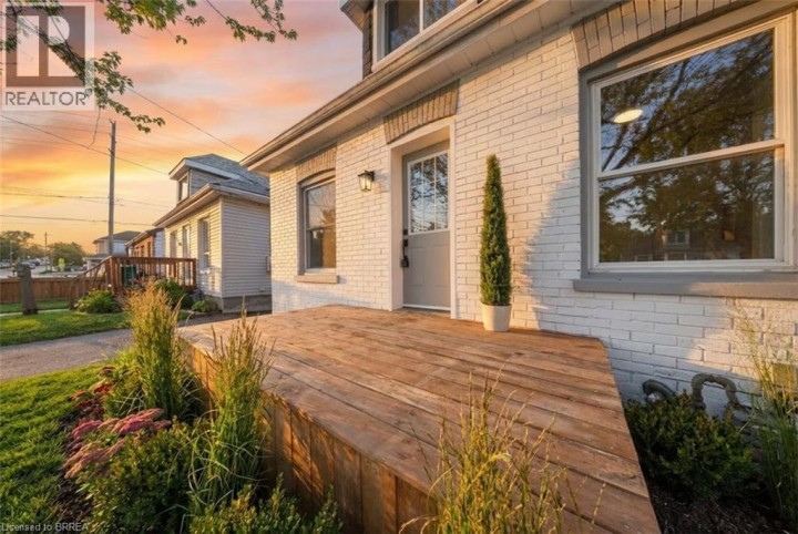 Photo 4 at 327 Sheridan Street, East Ward, Brantford