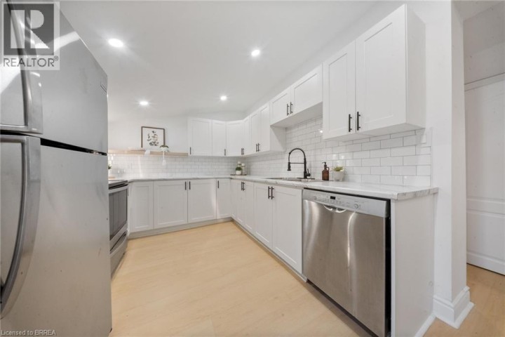 Photo 16 at 327 Sheridan Street, East Ward, Brantford