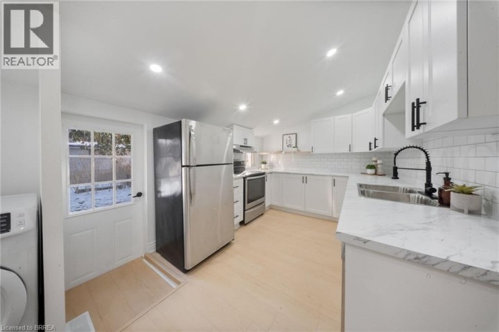 Photo 14 at 327 Sheridan Street, East Ward, Brantford