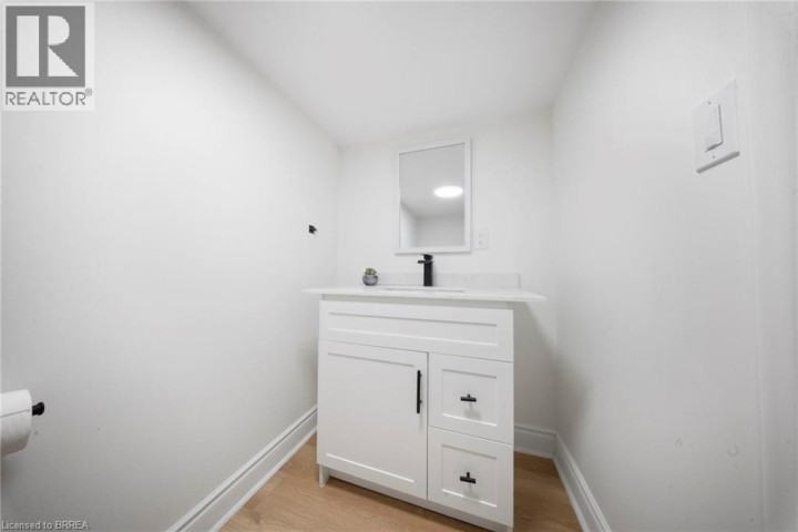 Photo 24 at 327 Sheridan Street, East Ward, Brantford