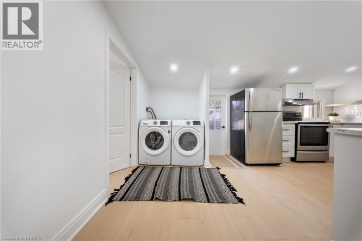 Photo 13 at 327 Sheridan Street, East Ward, Brantford