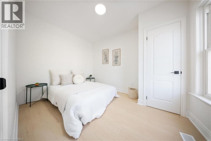 Photo 20 at 327 Sheridan Street, East Ward, Brantford