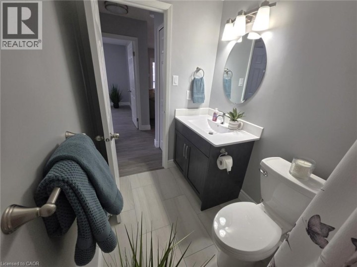 Photo 19 at 106 - 565 Greenfield Avenue, Fairview / Kingsdale, Kitchener