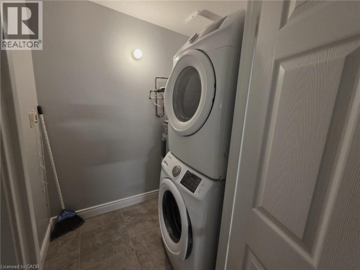 Photo 12 at 106 - 565 Greenfield Avenue, Fairview / Kingsdale, Kitchener