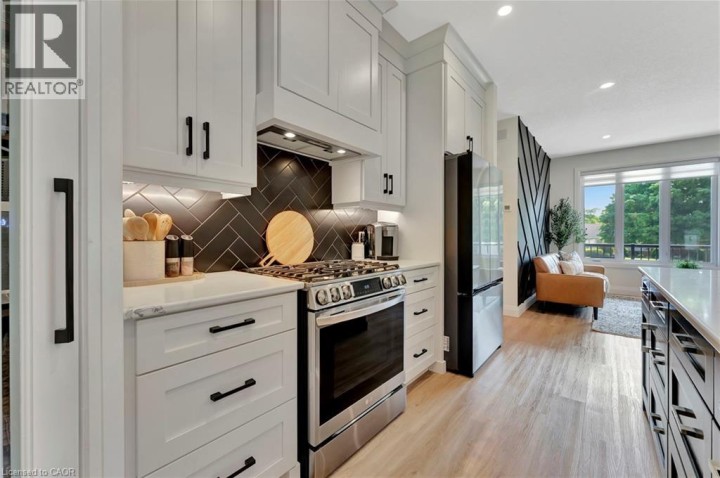 Photo 10 at 30 Tanager Drive, Tillsonburg