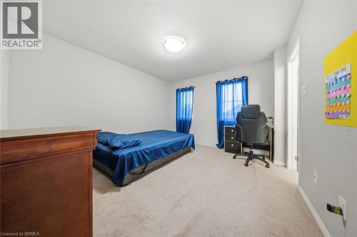 Photo 17 at 126 Munro Circle, Empire South, Brantford