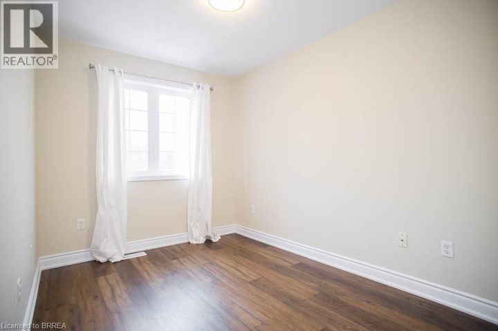 Photo 17 at 43 - 21 Diana Avenue, Empire, Brantford