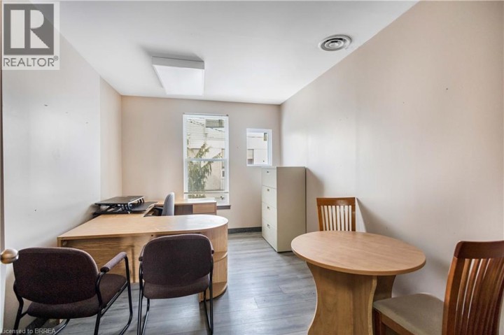 Photo 22 at 70 Chatham Street, Downtown Core, Brantford