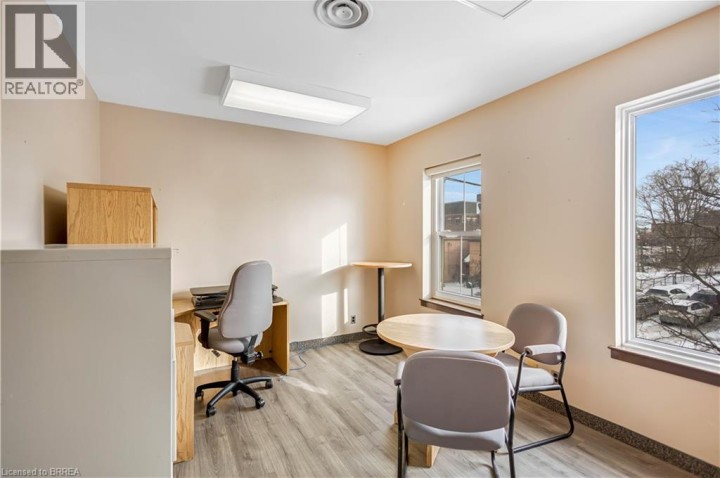 Photo 26 at 70 Chatham Street, Downtown Core, Brantford