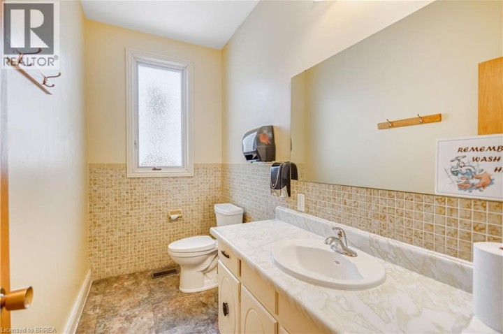 Photo 20 at 80 Chatham Street, Downtown Core, Brantford