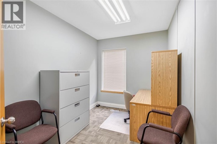 Photo 26 at 80 Chatham Street, Downtown Core, Brantford