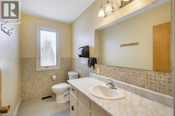 Photo 39 at 80 Chatham Street, Downtown Core, Brantford