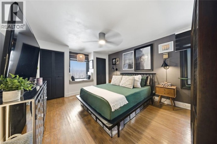 Photo 25 at 37 Elm Street, Henderson, Brantford