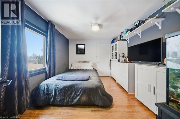 Photo 29 at 37 Elm Street, Henderson, Brantford