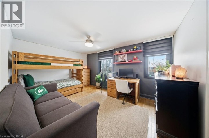 Photo 30 at 37 Elm Street, Henderson, Brantford