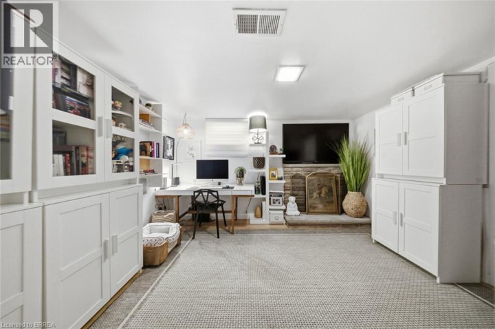 Photo 33 at 37 Elm Street, Henderson, Brantford