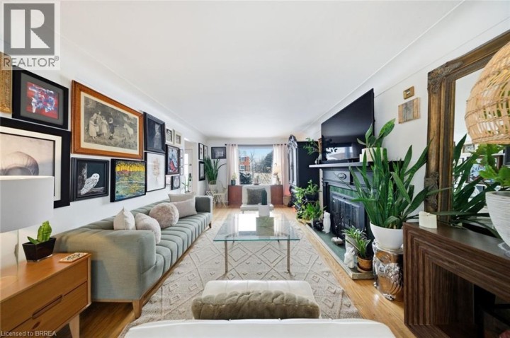 Photo 8 at 37 Elm Street, Henderson, Brantford