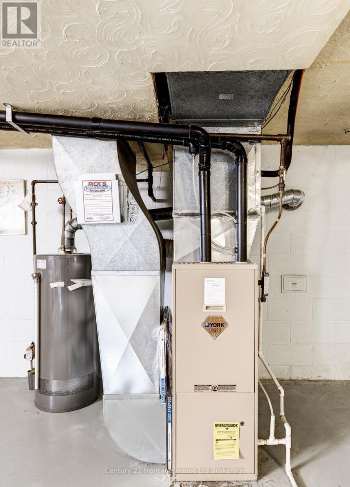 Photo 45 at 584452 Beachville Road, Beachville, Ingersoll