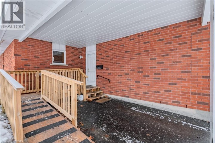 Photo 2 at 14 - 229 Lynden Road, Lynden Hills, Brantford