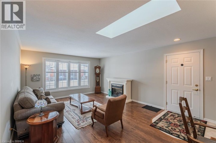 Photo 5 at 14 - 229 Lynden Road, Lynden Hills, Brantford