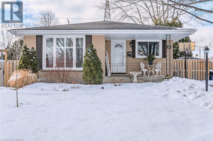 Photo 2 at 18 Linden Avenue, Echo Place, Brantford