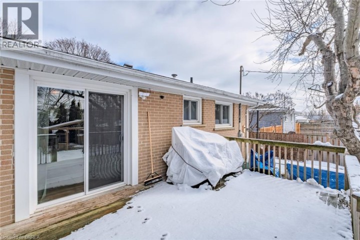 Photo 38 at 18 Linden Avenue, Echo Place, Brantford