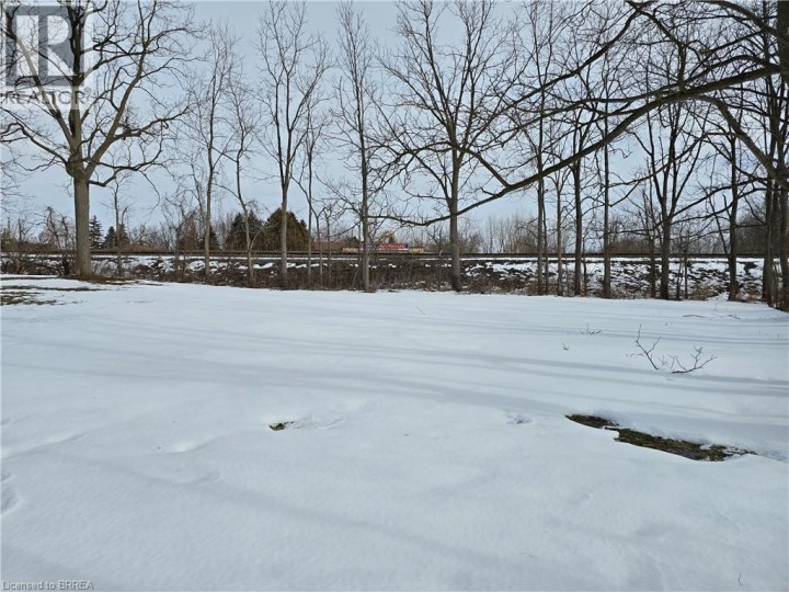 Photo 4 at 21 Johnson Road, Cainsville / Brookfield, Brantford