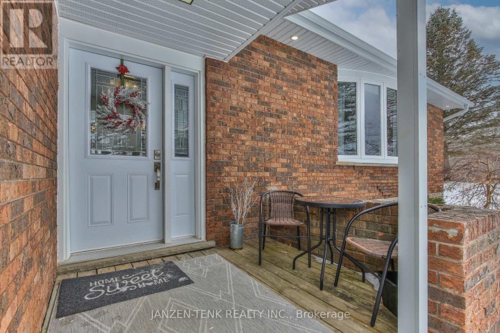 Photo 3 at 9432 Richmond Road, Richmond, Bayham