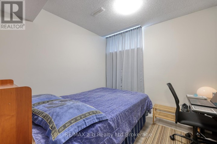 Photo 36 at 94 D'Aubigny Road, Brantford