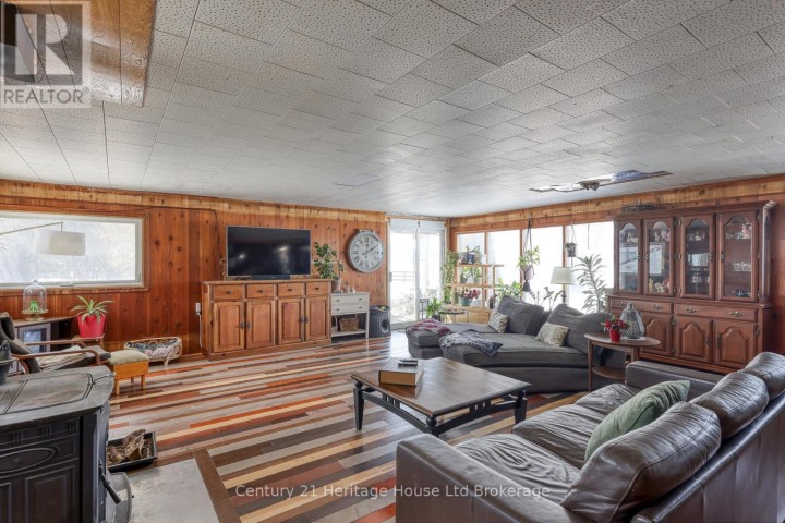 Photo 21 at 384810 Salford Road, Rural Norwich, Norwich