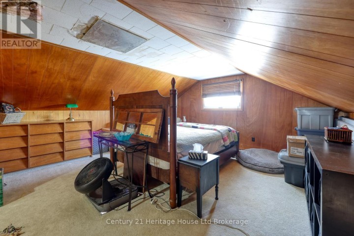 Photo 25 at 384810 Salford Road, Rural Norwich, Norwich