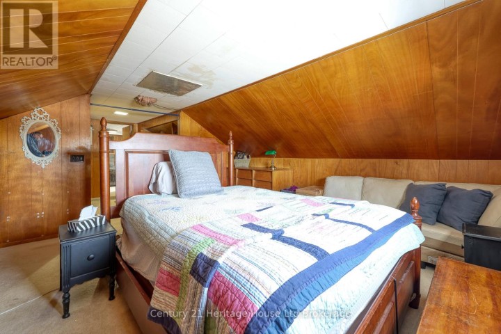 Photo 26 at 384810 Salford Road, Rural Norwich, Norwich