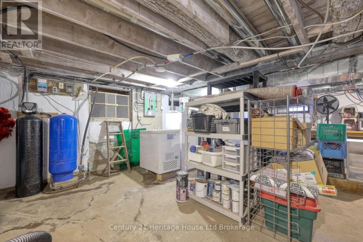 Photo 30 at 384810 Salford Road, Rural Norwich, Norwich