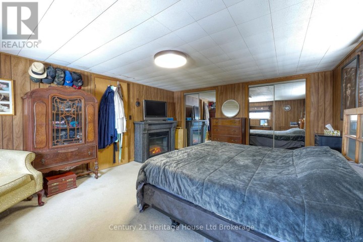 Photo 26 at 384810 Salford Road, Rural Norwich, Norwich